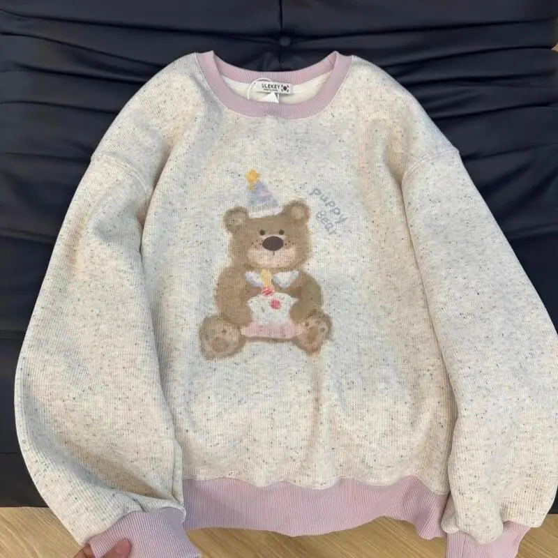 Толстовка в корейском стиле на флисовой подкладке для женщин, на раннюю весну, с разноцветными точками, круглым вырезом, новая, милая, молодежная, универсальная.
Толстовка в корейском стиле на флисовой подкладке для женщин, на раннюю весну, с разноцветными точками, круглым вырезом, новая, милая, молодежная, универсальная.