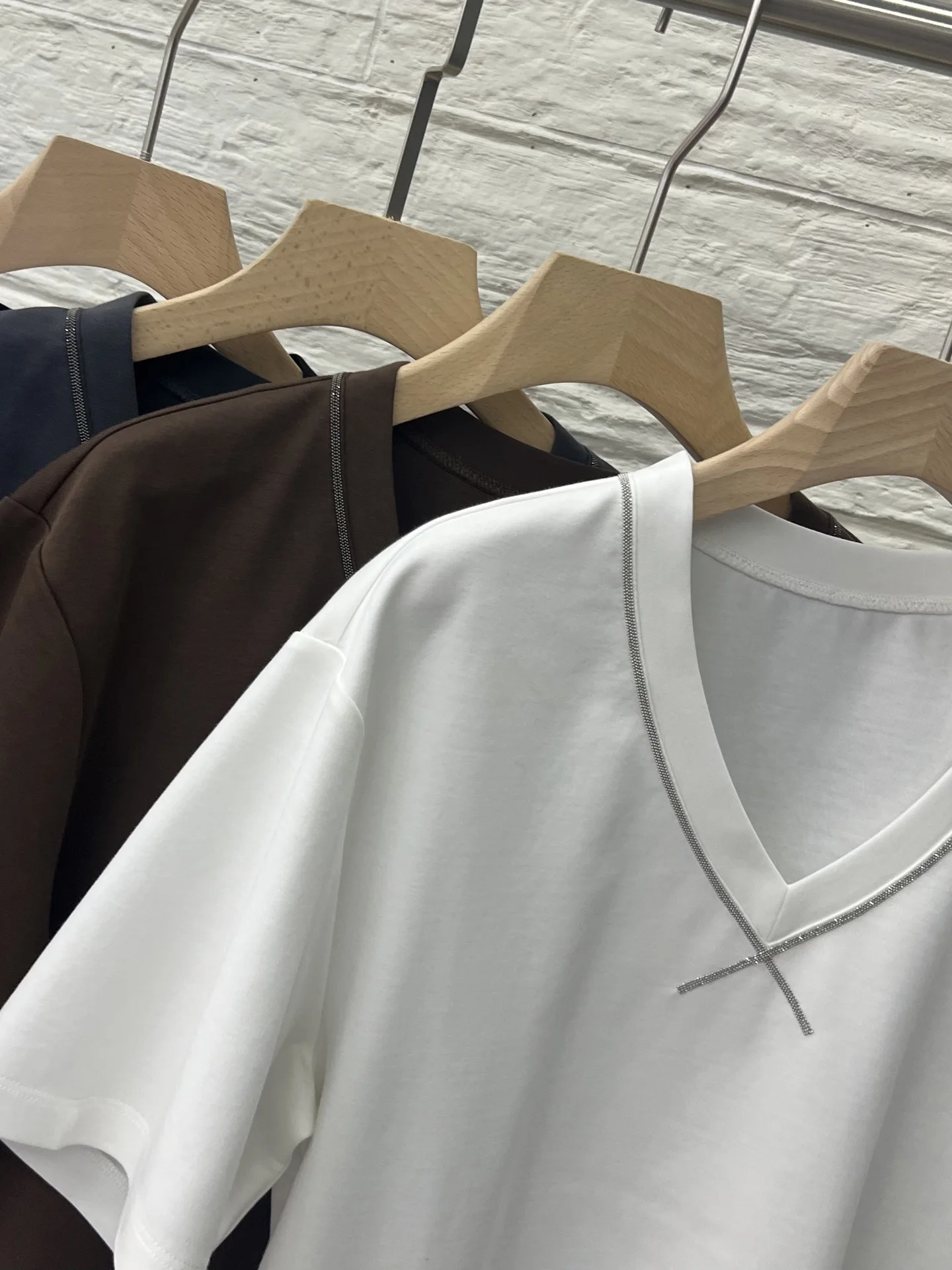 2026 Spring/Summer New Arrival Solid Color Loose Fit Slim Fit Round Neck Top, Casual and Versatile for Women
2026 Spring/Summer New Arrival Solid Color Loose Fit Slim Fit Round Neck Top, Casual and Versatile for Women