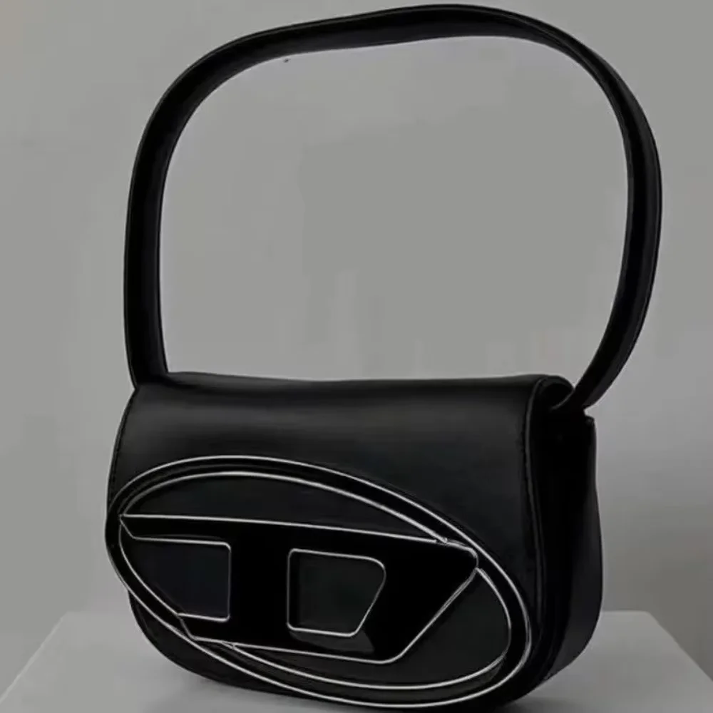 New Light Luxury Ding Dong Underarm Bag Women Trendy Hot Girl Single Shoulder Crossbody Bag High Value Casual Daily Ladies
New Light Luxury Ding Dong Underarm Bag Women Trendy Hot Girl Single Shoulder Crossbody Bag High Value Casual Daily Ladies