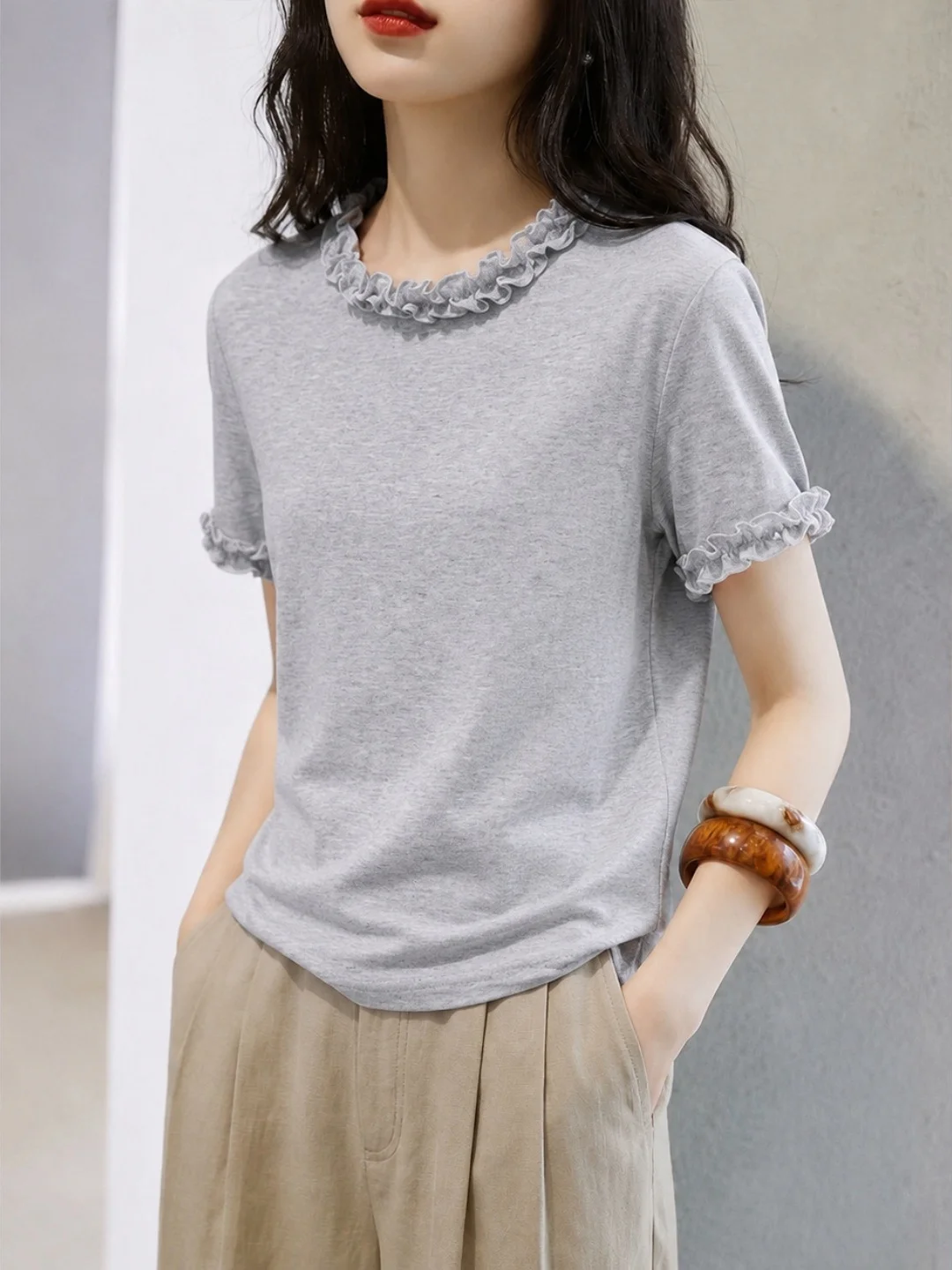 Korean Style Casual Short Sleeve round Neck T-Shirt Women's Fashionable Versatile Wood Grain Summer Simple Elegant
Korean Style Casual Short Sleeve round Neck T-Shirt Women's Fashionable Versatile Wood Grain Summer Simple Elegant