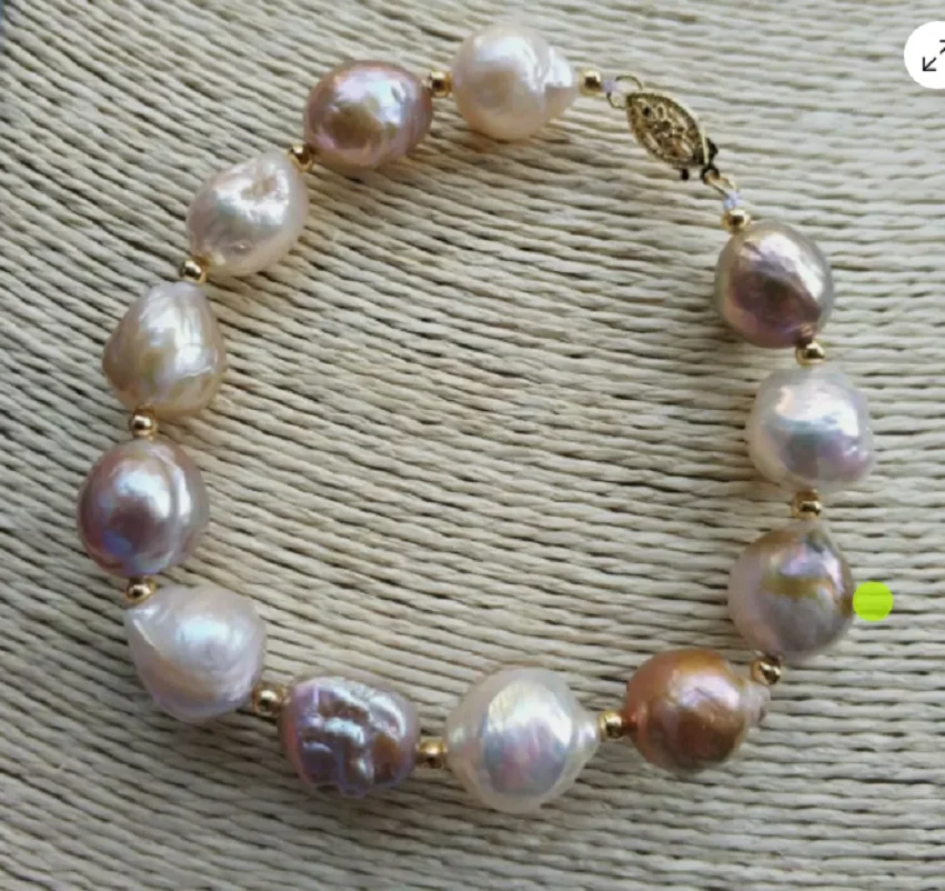 Браслет из настоящего барокко с жемчугом Южных морей 11-10 мм, застежка из 14-каратного золота
Браслет из настоящего барокко с жемчугом Южных морей 11-10 мм, застежка из 14-каратного золота