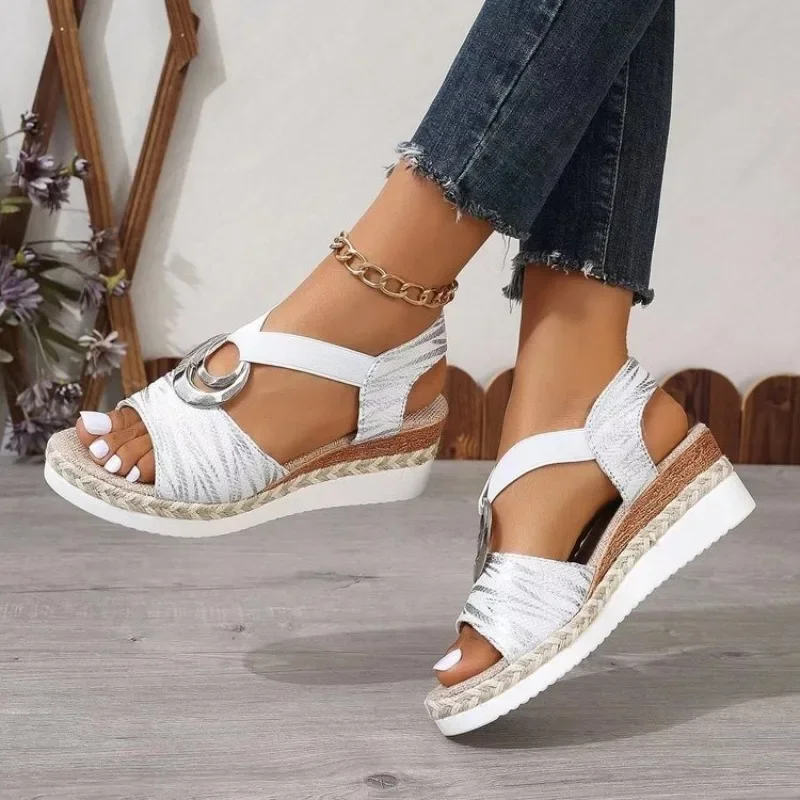 Summer Classic Retro Wedge-shaped Women's Sandals Fashionable Breathable High Heels Women's Shoes Casual Beach Roman Sandals
Summer Classic Retro Wedge-shaped Women's Sandals Fashionable Breathable High Heels Women's Shoes Casual Beach Roman Sandals