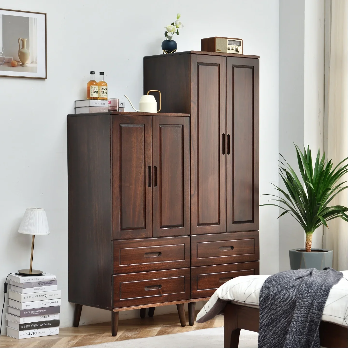 LMM all-solid wood wardrobe Chinese bedroom storage cabinet small apartment living room high and low combination
LMM all-solid wood wardrobe Chinese bedroom storage cabinet small apartment living room high and low combination