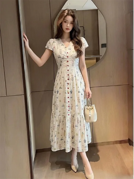Floral Print Midi Dress Women's Summer Slimming V-Neck Short Sleeve Button Fish Tail Skirt Standard Fit A-Line Dress
Floral Print Midi Dress Women's Summer Slimming V-Neck Short Sleeve Button Fish Tail Skirt Standard Fit A-Line Dress