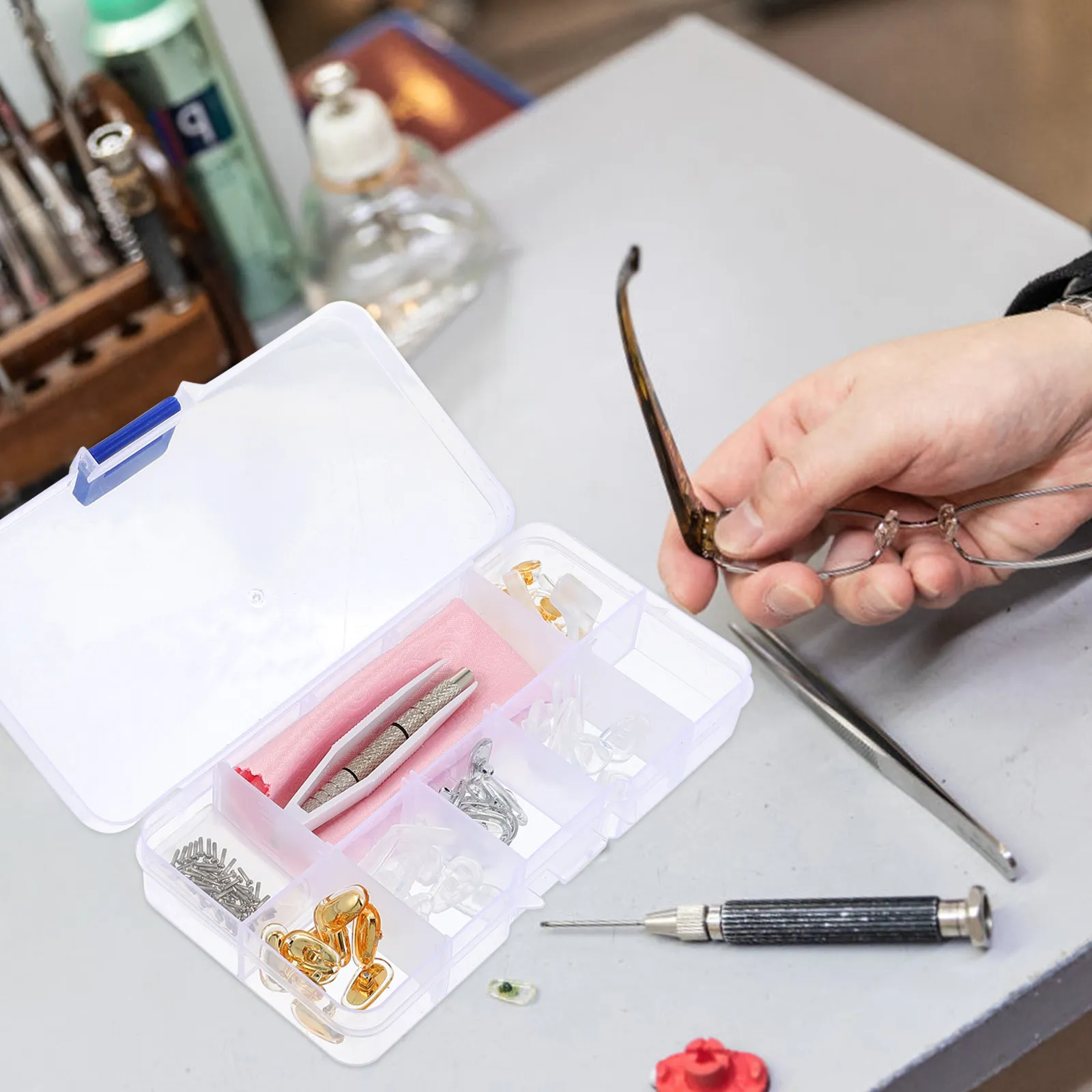 1Set Eyeglasses Repair Accessories Kit Includes Silicone Nose Pads Tweezers Cleaning Cloth Rotating Head Screws Eyewear Repair
1Set Eyeglasses Repair Accessories Kit Includes Silicone Nose Pads Tweezers Cleaning Cloth Rotating Head Screws Eyewear Repair