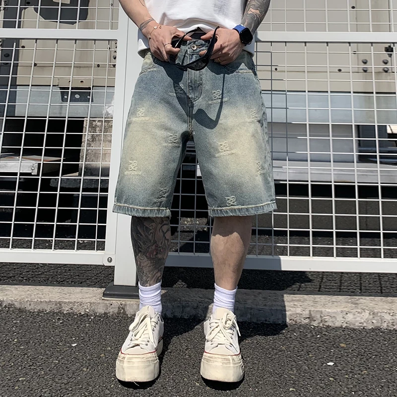 9362 Light luxury American heavy jacquard denim shorts men's summer loose high street versatile five trousers
9362 Light luxury American heavy jacquard denim shorts men's summer loose high street versatile five trousers