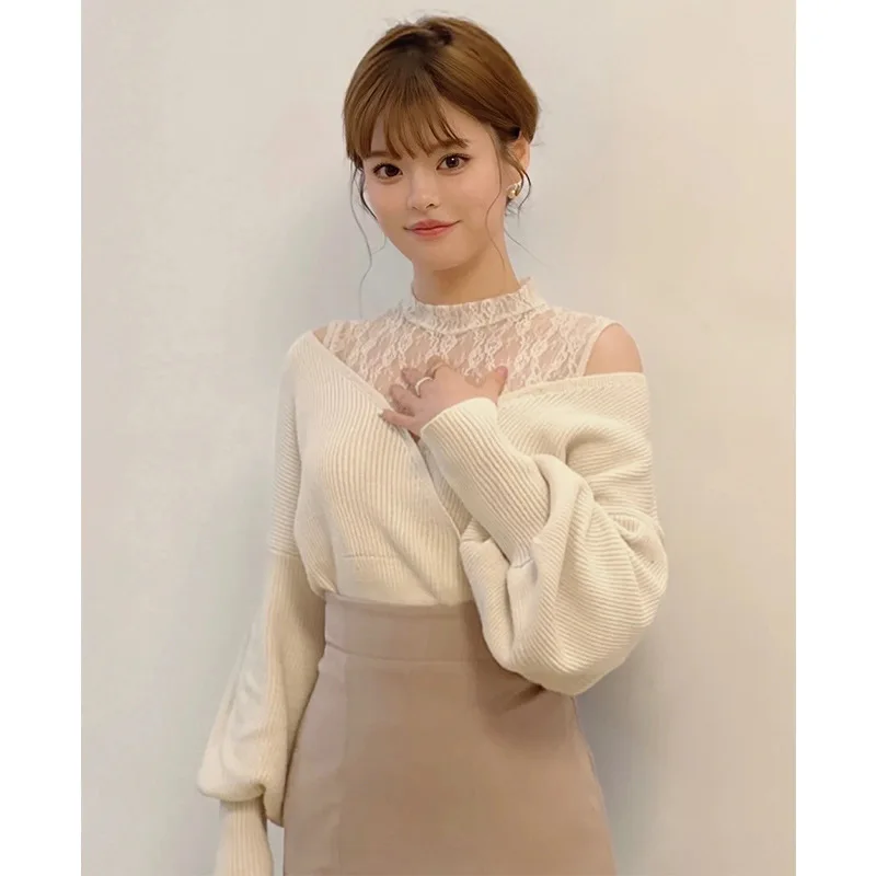 2024 autumn and winter new Japanese sweet solid color off-the-shoulder lace splicing knitted sweater
2024 autumn and winter new Japanese sweet solid color off-the-shoulder lace splicing knitted sweater