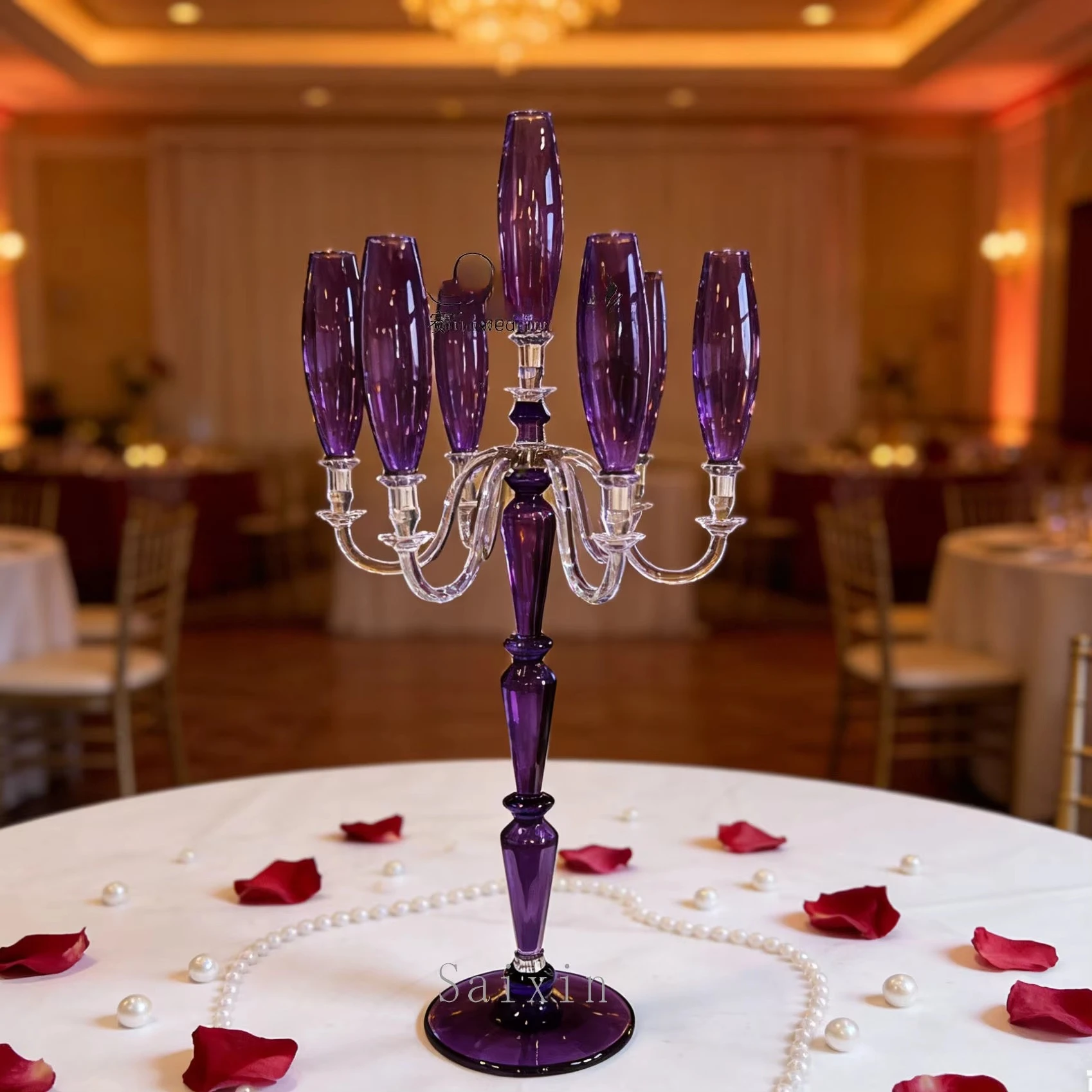 Unique and chic wedding centerpiece, purple 7-branch crystal candle holder, suitable for event decoration
Unique and chic wedding centerpiece, purple 7-branch crystal candle holder, suitable for event decoration