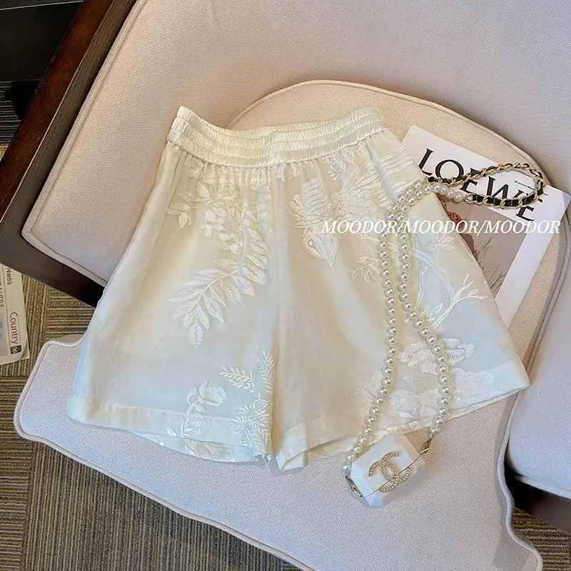 Gagarich Chinese Style High Waisted Wide Leg Pants Women Summer Featuring Heavy-duty Embroidery Versatile Loose Casual Shorts
Gagarich Chinese Style High Waisted Wide Leg Pants Women Summer Featuring Heavy-duty Embroidery Versatile Loose Casual Shorts