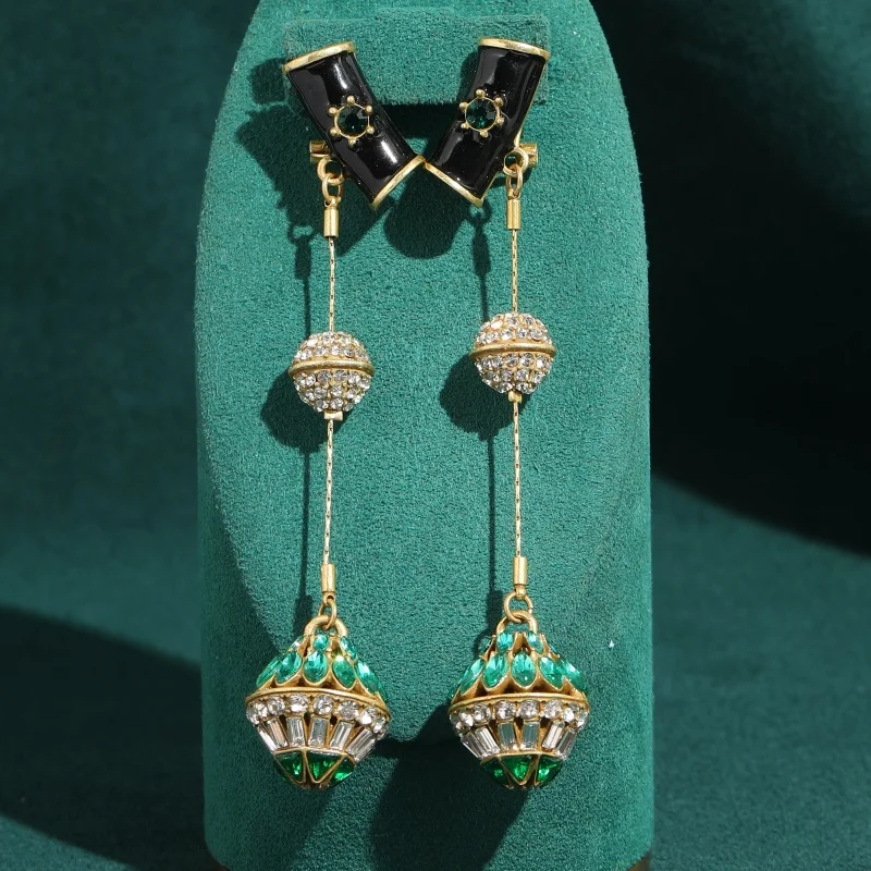 Vintage Black Enamel Bamboo Zircon Ball Drop Earrings Luxury Antique Art Deco Gold Color Jewelry For Women Brand Quality Gift
Vintage Black Enamel Bamboo Zircon Ball Drop Earrings Luxury Antique Art Deco Gold Color Jewelry For Women Brand Quality Gift