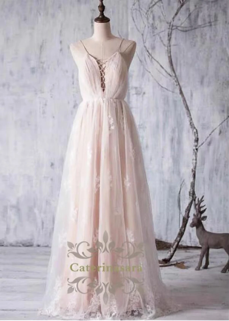 Spaghetti Straps Wedding Dresses Sexy Criss Cross Neckline Empire Sheath Bride Gowns Backless Light Tulle with Zipper Closed
Spaghetti Straps Wedding Dresses Sexy Criss Cross Neckline Empire Sheath Bride Gowns Backless Light Tulle with Zipper Closed
