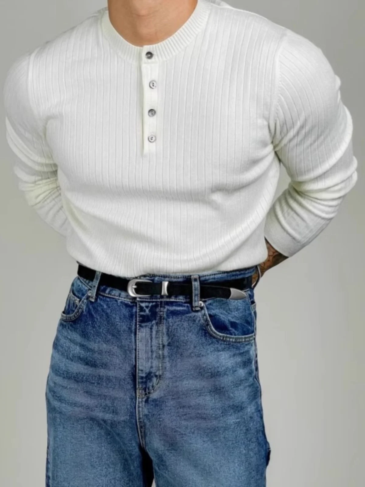 Men's Casual Knit Sweater Henry Collar Vertical Stripes Elastic Lightweight Winter Faion Base irt Long Sve Youth Sle
Men's Casual Knit Sweater Henry Collar Vertical Stripes Elastic Lightweight Winter Faion Base irt Long Sve Youth Sle