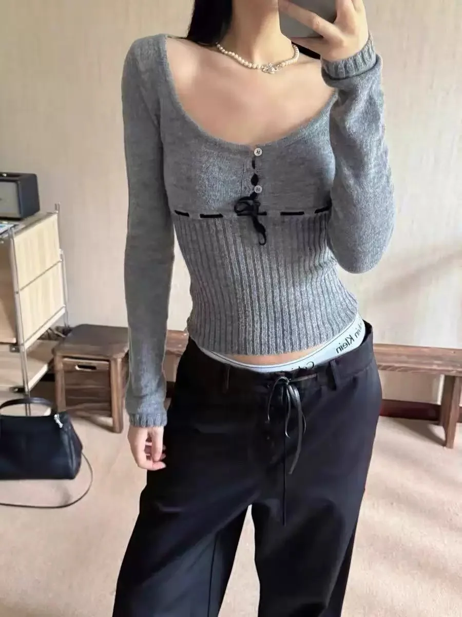 Elegant Slim-Fit Women's Knit Sweater Velvet Tie-Detail U-Neck Half-Button-Down Slim-Fit Cardigan Women's Top 2025 Fall New
Elegant Slim-Fit Women's Knit Sweater Velvet Tie-Detail U-Neck Half-Button-Down Slim-Fit Cardigan Women's Top 2025 Fall New