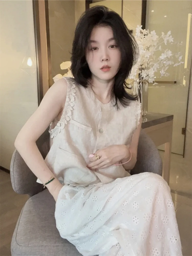 Elegant Flax Ruffle Sleeveless Shirt Women's Loose Fashionable Summer Outerwear Short Stature Open Cardigan Trendy Top
Elegant Flax Ruffle Sleeveless Shirt Women's Loose Fashionable Summer Outerwear Short Stature Open Cardigan Trendy Top