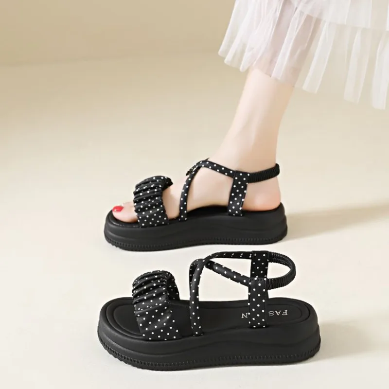 2026 Summer Super Thick-soled Casual Comfortable Sandals Woman Open Toe Soft-soled Strap Platform Sandals
2026 Summer Super Thick-soled Casual Comfortable Sandals Woman Open Toe Soft-soled Strap Platform Sandals
