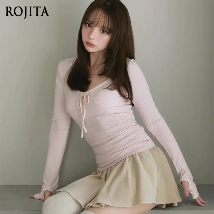 Japanese Pleated Slim Fit Thin Sleeve Finger Long Sleeve Solid Color Women's T-shirt Large V-neck Y2k Top Shirts for Women
Japanese Pleated Slim Fit Thin Sleeve Finger Long Sleeve Solid Color Women's T-shirt Large V-neck Y2k Top Shirts for Women