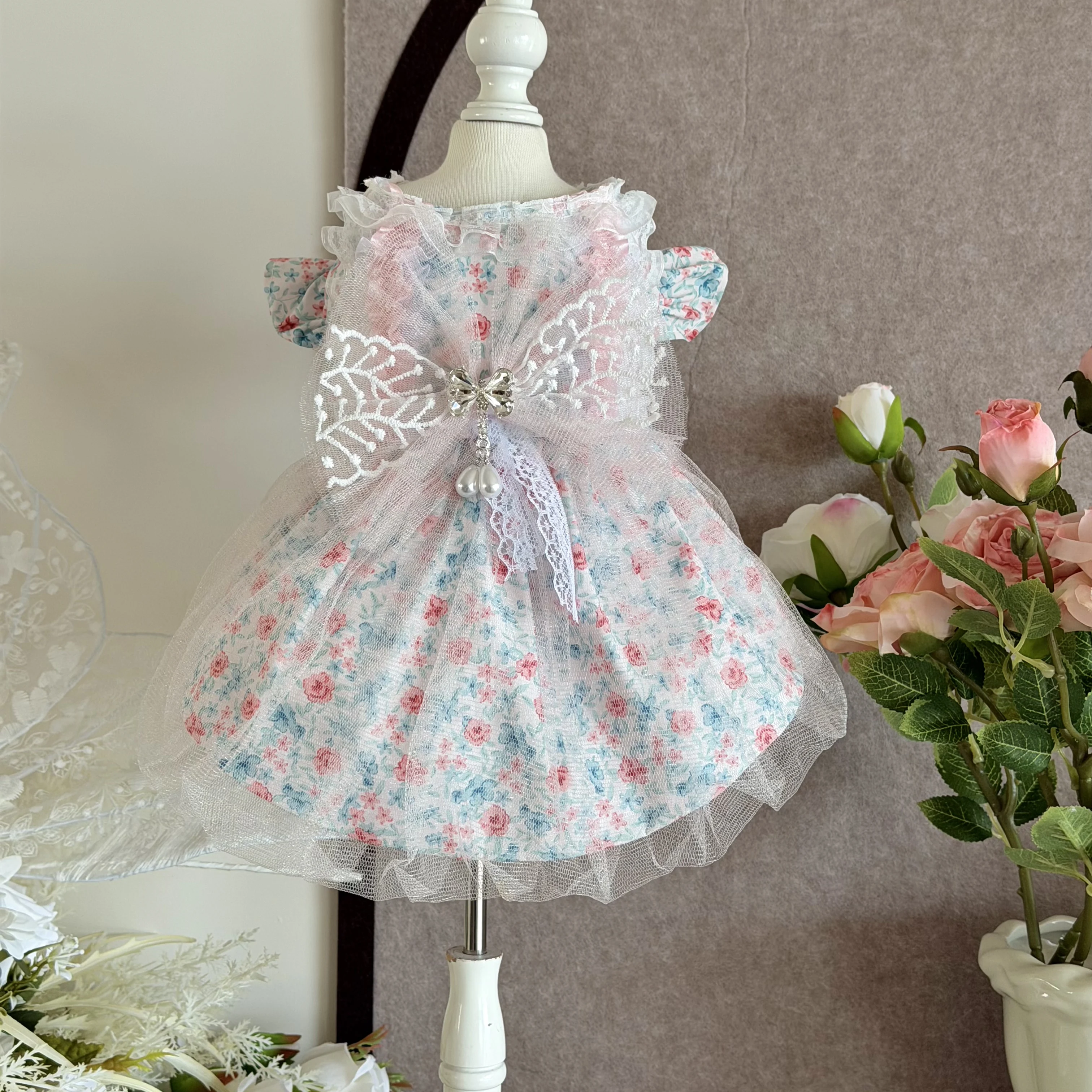 Summer New Puppy Dog Clothing Floral Print Lace Bow Handmade Princess Dress for Small Medium Dog Poodle Party Skirts Pet Clothes
Summer New Puppy Dog Clothing Floral Print Lace Bow Handmade Princess Dress for Small Medium Dog Poodle Party Skirts Pet Clothes