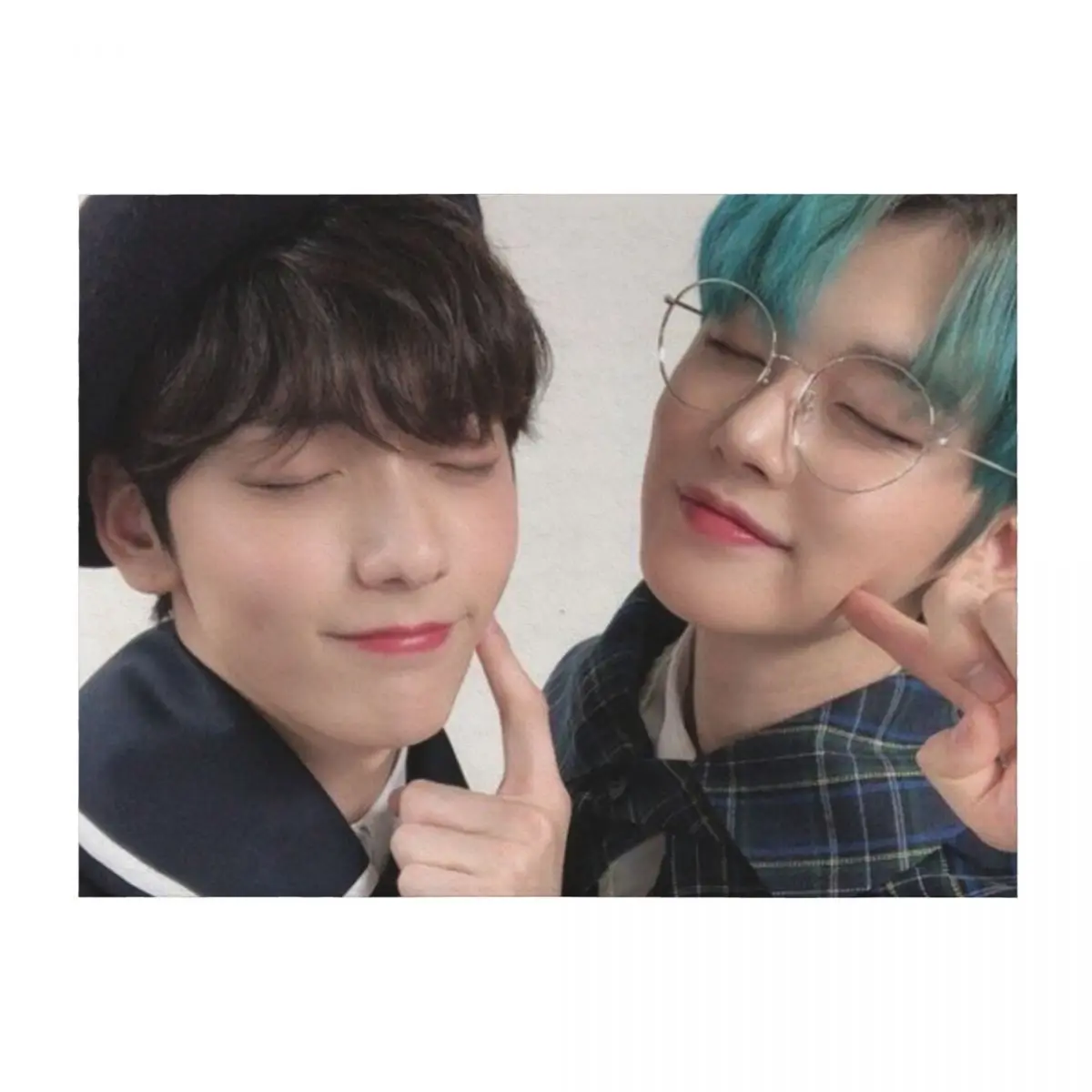 TXT Soobin & Yeonjun Throw Blanket Cute Luxury Designer Blankets For Baby Large Blankets
TXT Soobin & Yeonjun Throw Blanket Cute Luxury Designer Blankets For Baby Large Blankets