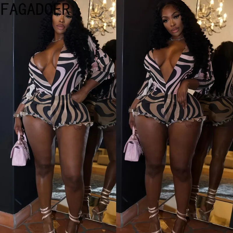 FAGADOER Sexy Stripe Print Two Piece Outfits Woman Long Sleeves See Through V-neck Crop Top and Shorts Suit Hot Girl Streetwear
FAGADOER Sexy Stripe Print Two Piece Outfits Woman Long Sleeves See Through V-neck Crop Top and Shorts Suit Hot Girl Streetwear