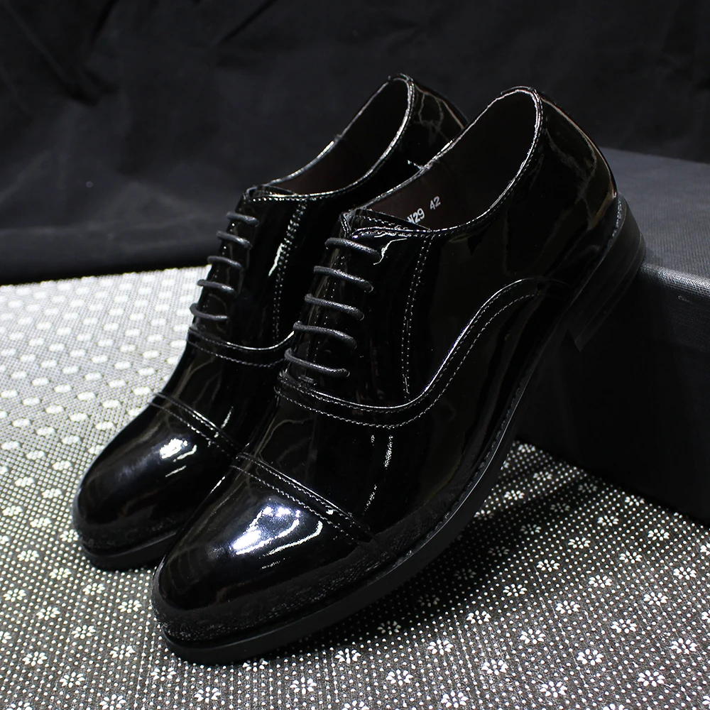 Luxury Men's Dress Shoes Genuine Patent Leather Oxfords Handmade Lace-up Cap Toe Wedding Formal Shoes for Men Office Footwear
Luxury Men's Dress Shoes Genuine Patent Leather Oxfords Handmade Lace-up Cap Toe Wedding Formal Shoes for Men Office Footwear