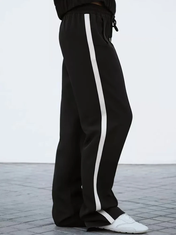 2024 fashion autumn new versatile sports side stripe belt high waist black casual trousers for women
2024 fashion autumn new versatile sports side stripe belt high waist black casual trousers for women