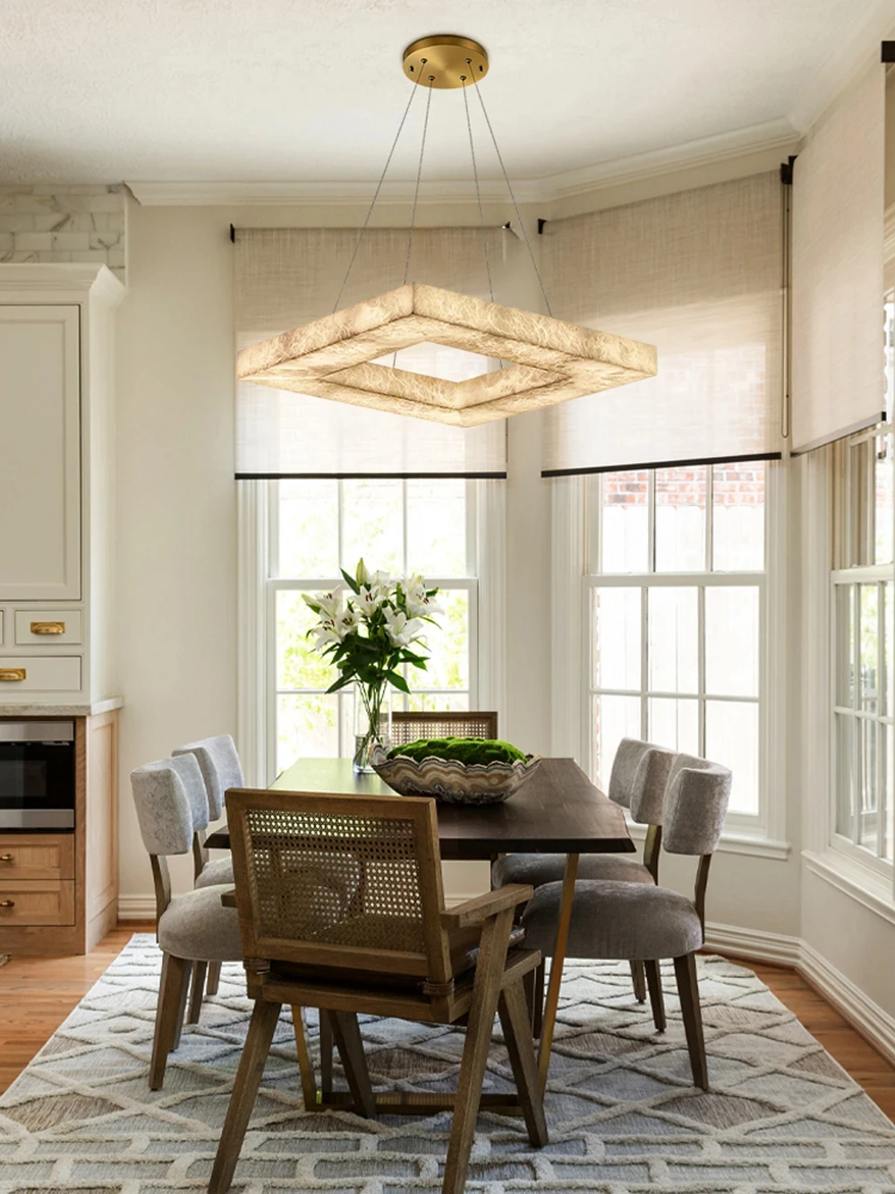 Multi style marble pendant lights, adjustable LED gold chrome pendant lights, suitable for restaurant pendant lights YX506TB
Multi style marble pendant lights, adjustable LED gold chrome pendant lights, suitable for restaurant pendant lights YX506TB