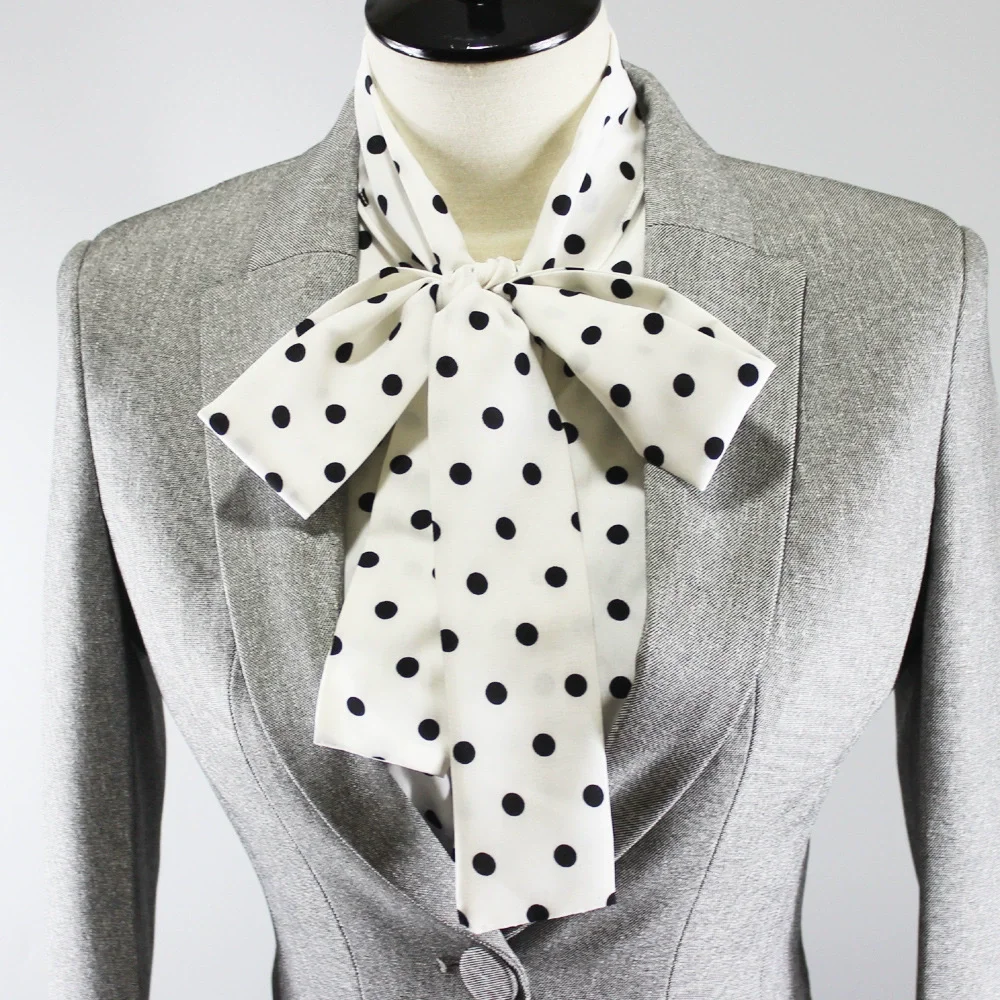 Women White Black Dot Print Bow Fake Collar For Party Photograph Girls Vintage Performance Cosplay Detachable Collar TB218
Women White Black Dot Print Bow Fake Collar For Party Photograph Girls Vintage Performance Cosplay Detachable Collar TB218