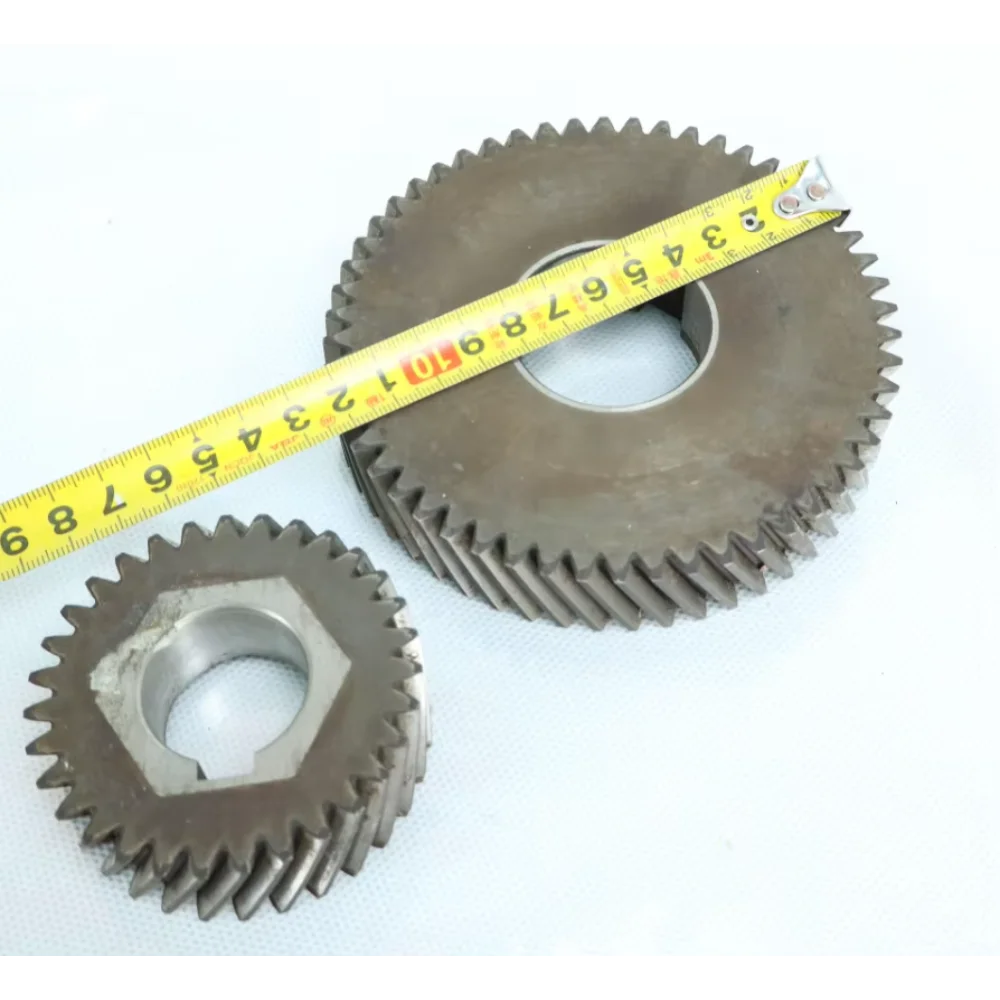 1092022945 1092022946 1092110300 1092110200 1616573500 Gear-Set Air Compressor Spare Parts
1092022945 1092022946 1092110300 1092110200 1616573500 Gear-Set Air Compressor Spare Parts