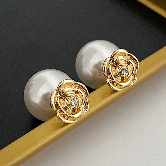PONYKISS Tibetan Silver Zircon Imitation Pearl Flower Stud Earrings for Women Classic Plant Fashion Jewelry Detachable Accessory
PONYKISS Tibetan Silver Zircon Imitation Pearl Flower Stud Earrings for Women Classic Plant Fashion Jewelry Detachable Accessory