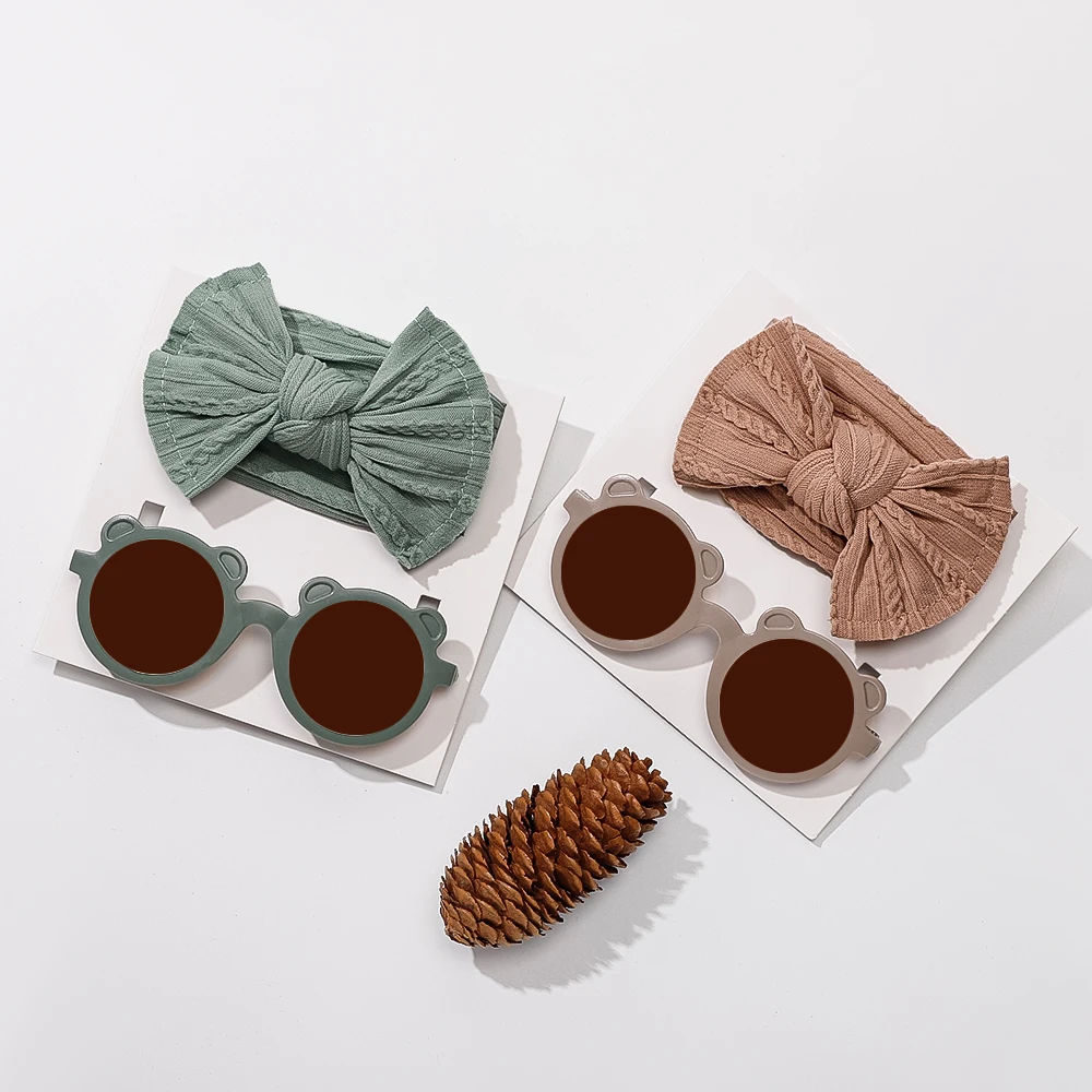 2Pcs/Set New Children Solid Color Nylon Wide Bow Hairband Bear-ear Sunglasses Set Cute Baby Girls Glasses Kids Hair Accessories
2Pcs/Set New Children Solid Color Nylon Wide Bow Hairband Bear-ear Sunglasses Set Cute Baby Girls Glasses Kids Hair Accessories