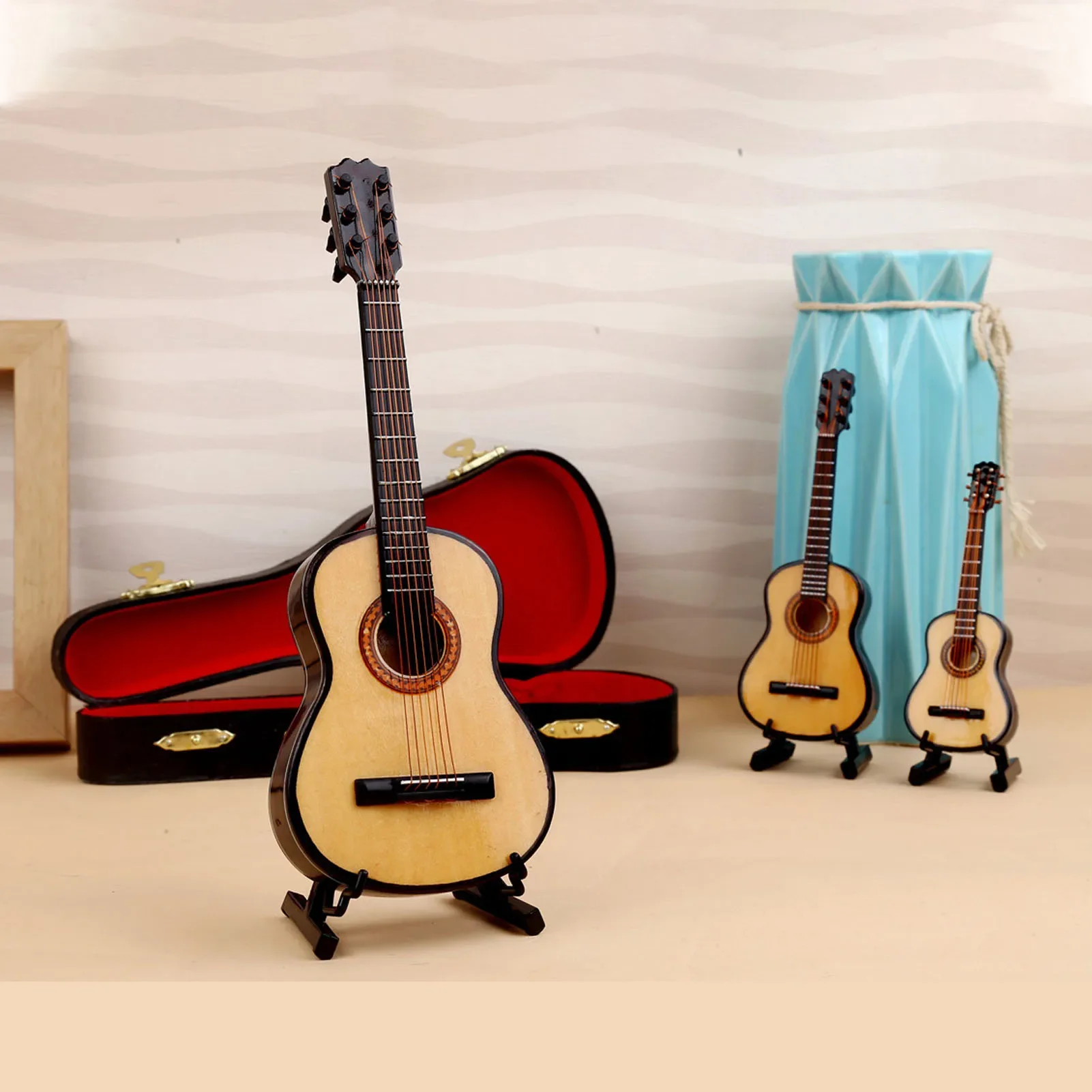 Guitar Model Lifelike Decorative Wooden Miniature Guitar Ornaments For Christmas Tree Living Room Study Home Decor
Guitar Model Lifelike Decorative Wooden Miniature Guitar Ornaments For Christmas Tree Living Room Study Home Decor