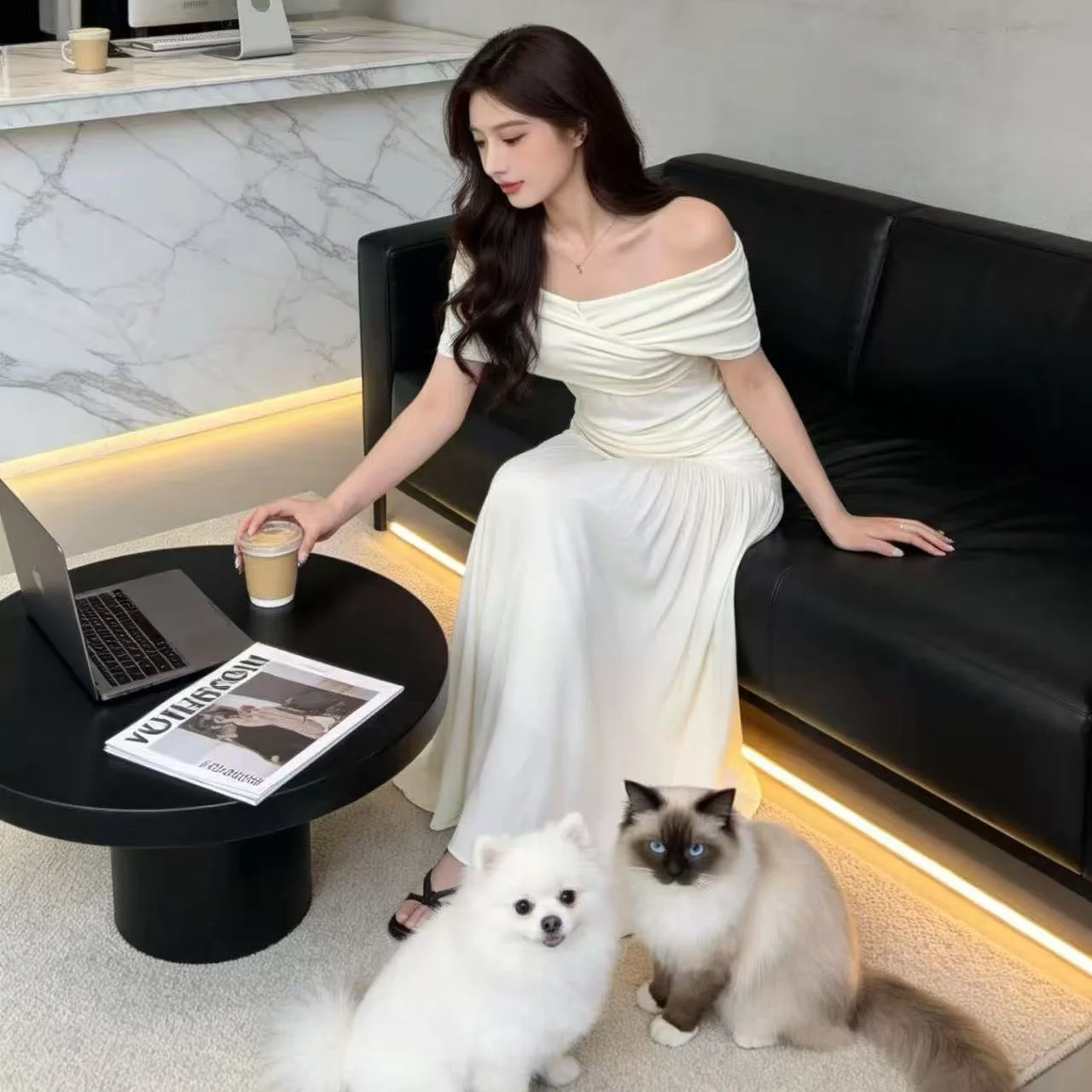 Summer Sexy Girl One Shoulder Knitted Dress Set Half-length Skirt Slimming Two-piece Ensemble Short Sleeve Artistic Style Cit...
Summer Sexy Girl One Shoulder Knitted Dress Set Half-length Skirt Slimming Two-piece Ensemble Short Sleeve Artistic Style Cit...