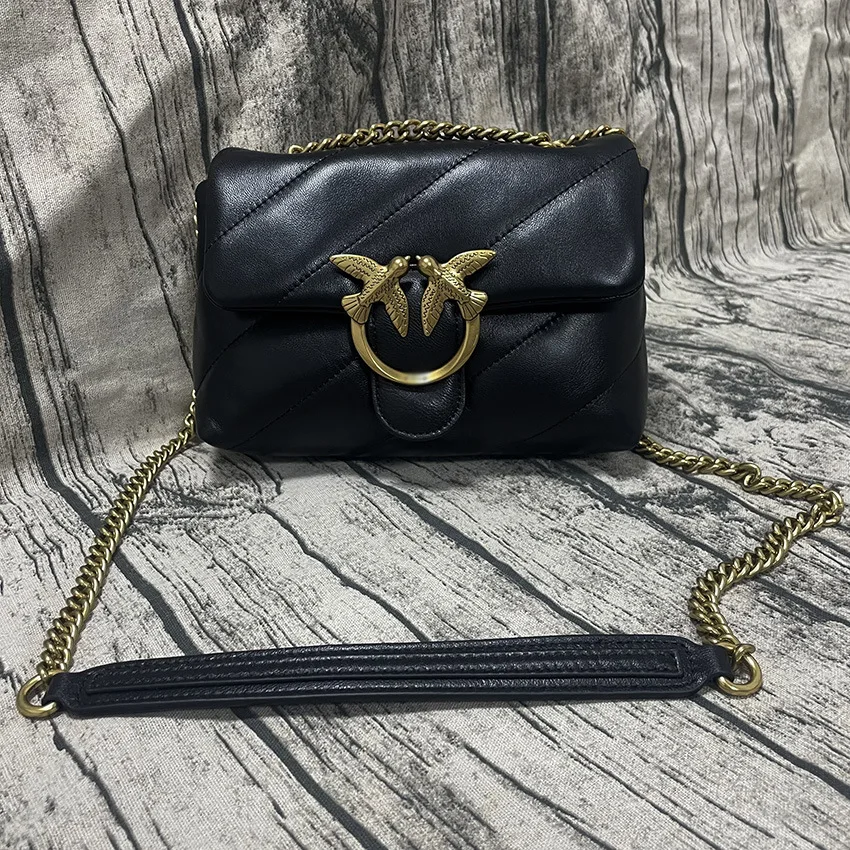 Quilted Diagonal Pillow Bag for Women, Convertible Shoulder Crossbody Purse, Everyday Casual Handbag
Quilted Diagonal Pillow Bag for Women, Convertible Shoulder Crossbody Purse, Everyday Casual Handbag