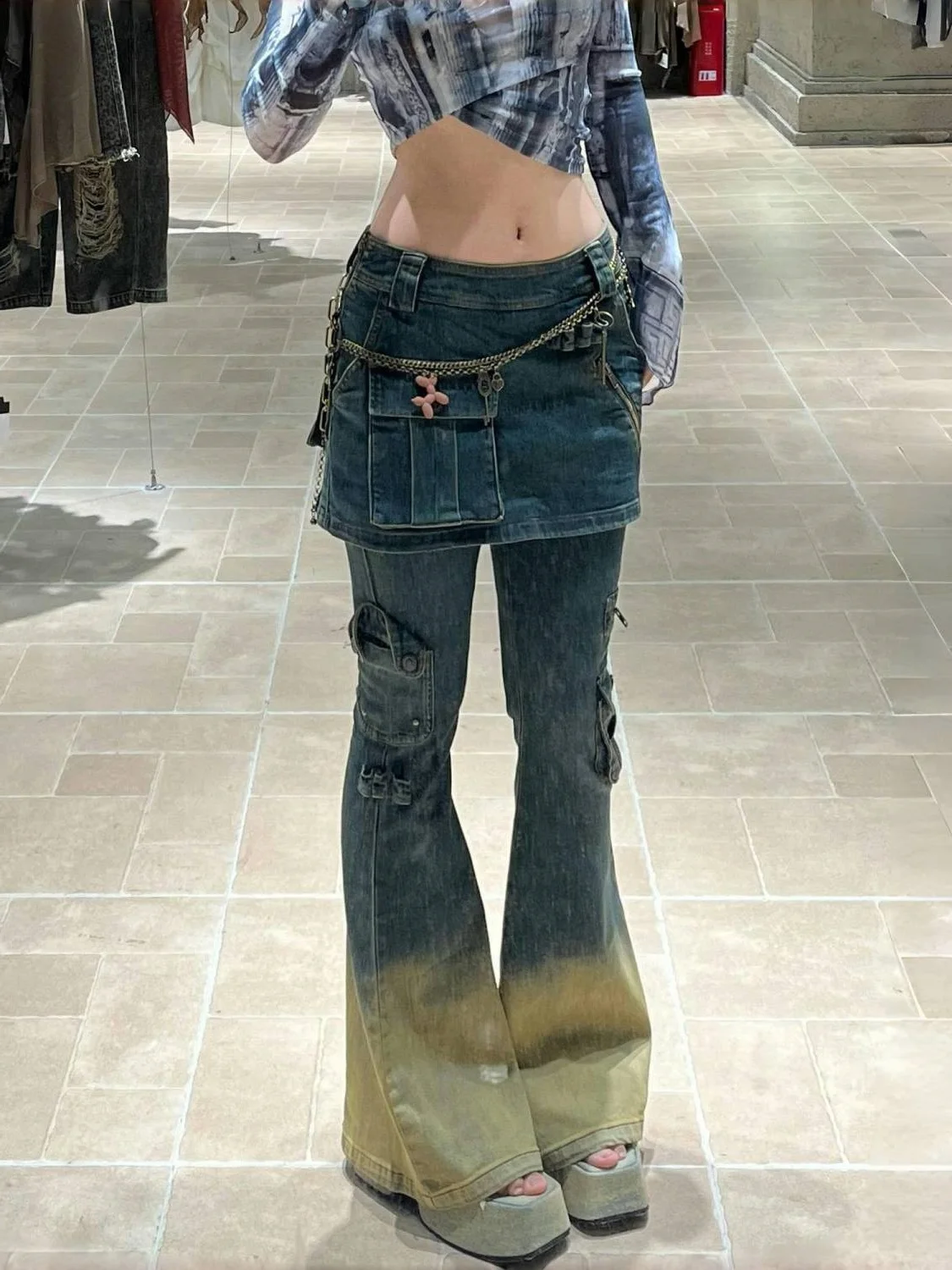 American Retro Washing Old Spliced Jeans Women Spring Autumn New Hot Girls Slim Wide-Leg Skirt Pants
American Retro Washing Old Spliced Jeans Women Spring Autumn New Hot Girls Slim Wide-Leg Skirt Pants