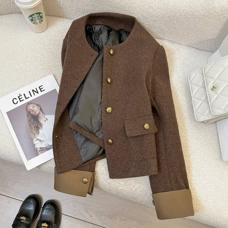 Brown Eiderdown Liner Small Fragrance Warm Short Coat Women's Winter New Fashion Stitching Casual Loose Office Lady Coat
Brown Eiderdown Liner Small Fragrance Warm Short Coat Women's Winter New Fashion Stitching Casual Loose Office Lady Coat