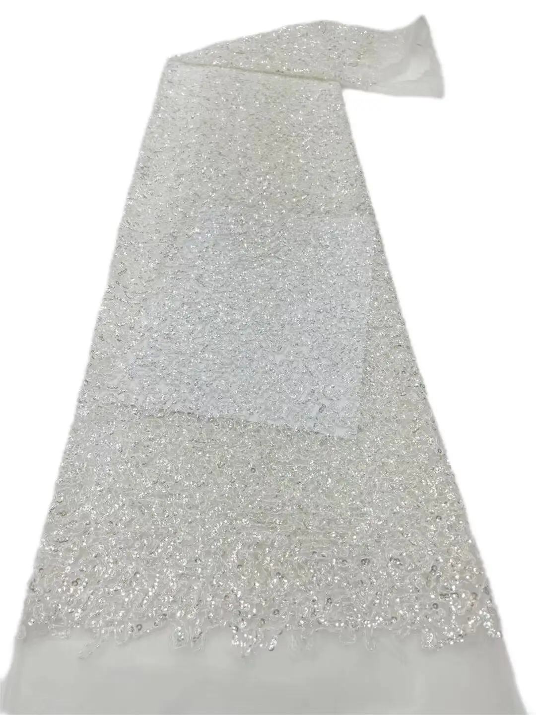 French Sequins and beads J-1302932 Tulle Lace Fabric Hot Sale Nigerian Lace Fabrics African Lace Fabric For Women Wedding Party
French Sequins and beads J-1302932 Tulle Lace Fabric Hot Sale Nigerian Lace Fabrics African Lace Fabric For Women Wedding Party