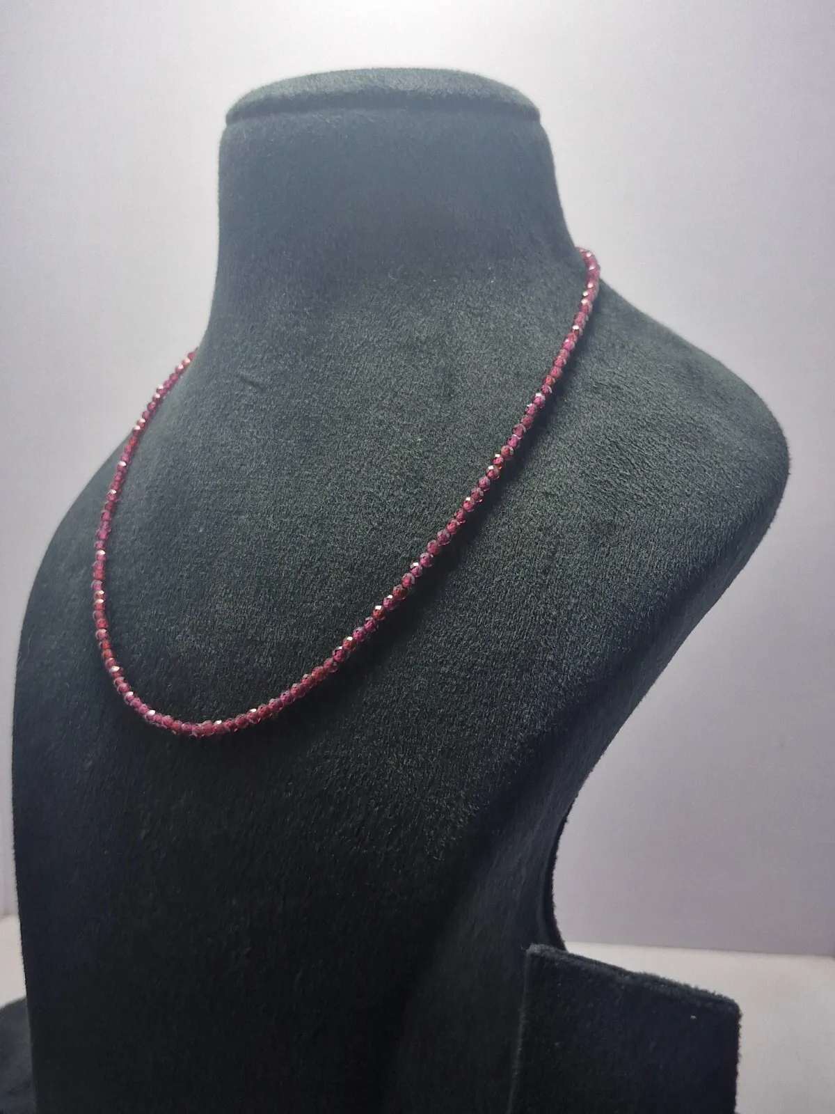 set in 925 silver 24 inch string necklace 3 mm round beads red garnet gemstone
set in 925 silver 24 inch string necklace 3 mm round beads red garnet gemstone