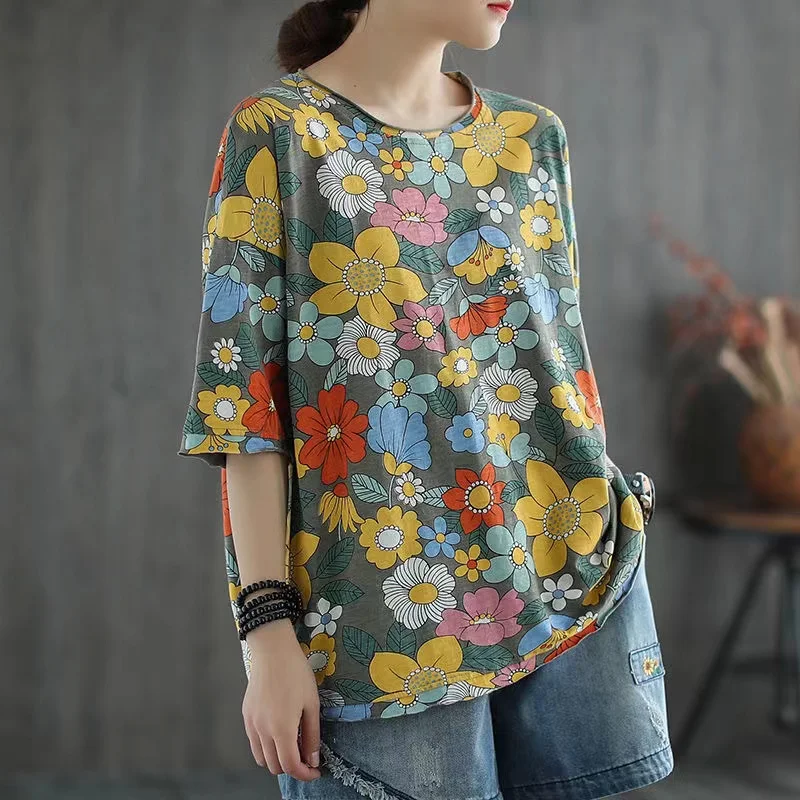 New Arrival Summer Women Loose Casual Short Sleeve O-neck Hole T Shirt Cotton Letter Embroidery Patchwork T-shirt
New Arrival Summer Women Loose Casual Short Sleeve O-neck Hole T Shirt Cotton Letter Embroidery Patchwork T-shirt