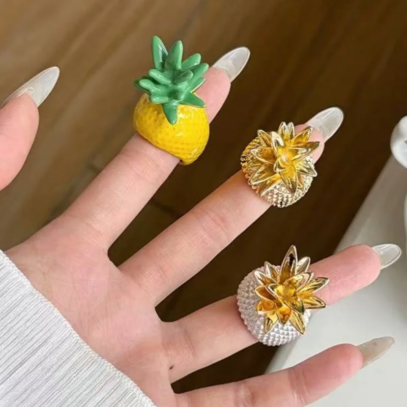 Retro Style Metal Ring for Women Unique Design Oil Drop Franc Pineapple Index Finger Ring Luxury Jewelry for Daily Commuting
Retro Style Metal Ring for Women Unique Design Oil Drop Franc Pineapple Index Finger Ring Luxury Jewelry for Daily Commuting
