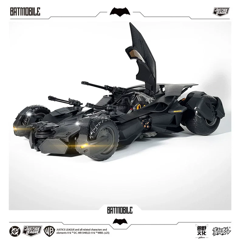 In Stock Xiwanshe BATMOBILE 1/12 ASSEMBLY MODEL Batman With LED Bat car Movable Model Toys
In Stock Xiwanshe BATMOBILE 1/12 ASSEMBLY MODEL Batman With LED Bat car Movable Model Toys