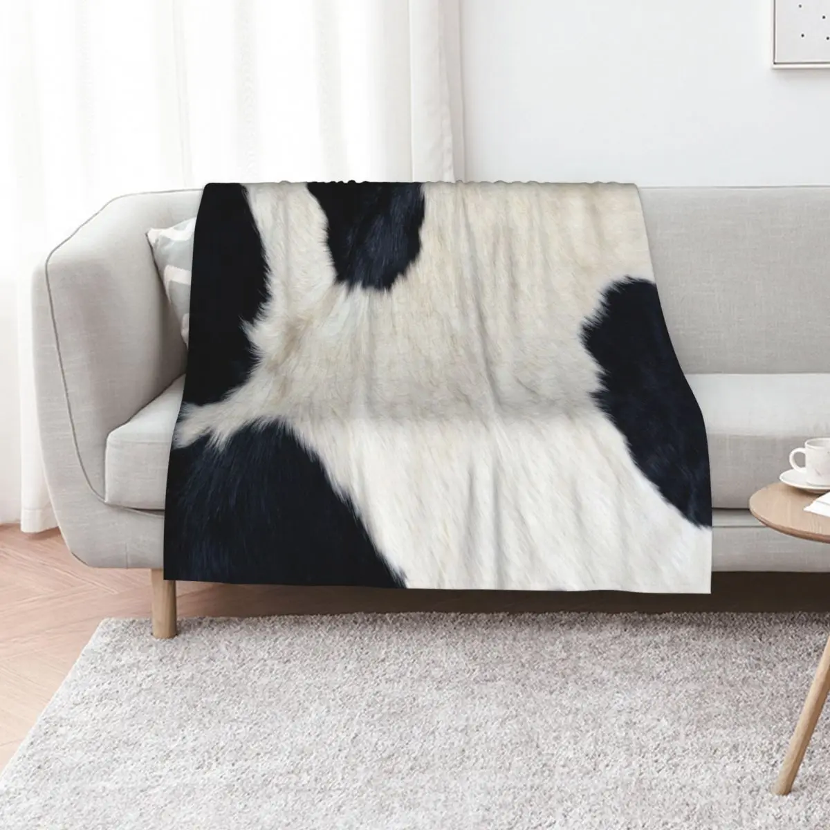 Faux Cowhide Black and white Throw Blanket Shaggy Beach Sofa Summer Beddings Blankets
Faux Cowhide Black and white Throw Blanket Shaggy Beach Sofa Summer Beddings Blankets