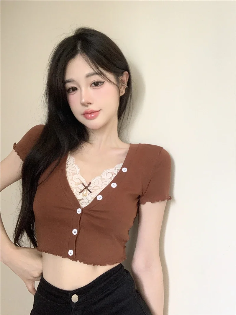 Women Clothing Sexy Tshirts Tunic Patchwork Lace Summer Tees V-neck Short Sleeve Fake Two T Shirt Ropa Mujer Chic Y2k Crop Tops
Women Clothing Sexy Tshirts Tunic Patchwork Lace Summer Tees V-neck Short Sleeve Fake Two T Shirt Ropa Mujer Chic Y2k Crop Tops