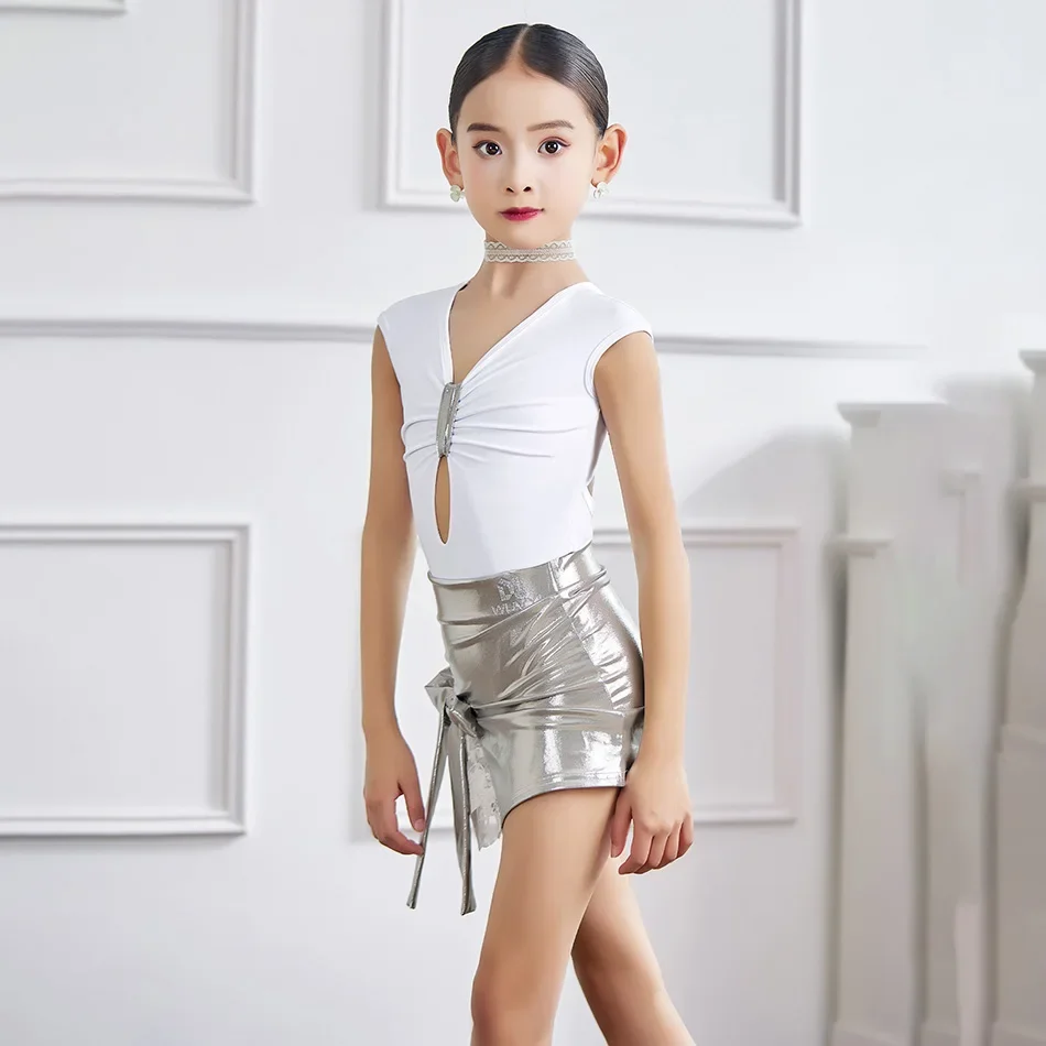 V Neck Tops and Skirt Set Kids Latin Dance Dress for Girl Dancewear Dress Waltz Dress Latin Dance Dress 1029+3028
V Neck Tops and Skirt Set Kids Latin Dance Dress for Girl Dancewear Dress Waltz Dress Latin Dance Dress 1029+3028