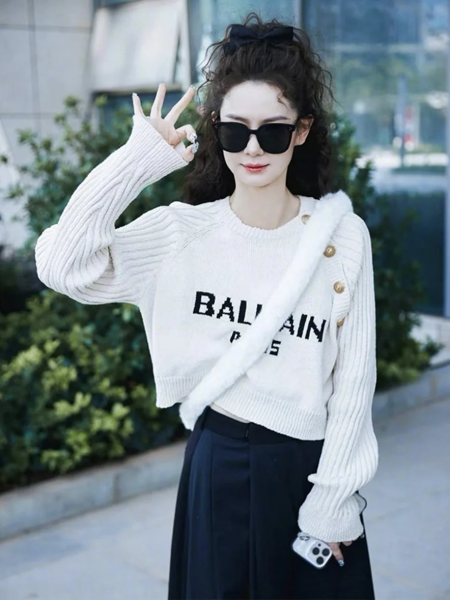Color Block Knitted Sweater Women Loose Fit Overhead Autumn Winter Fashion Casual Comfortable Warm Long Sleeve round Neck Top
Color Block Knitted Sweater Women Loose Fit Overhead Autumn Winter Fashion Casual Comfortable Warm Long Sleeve round Neck Top
