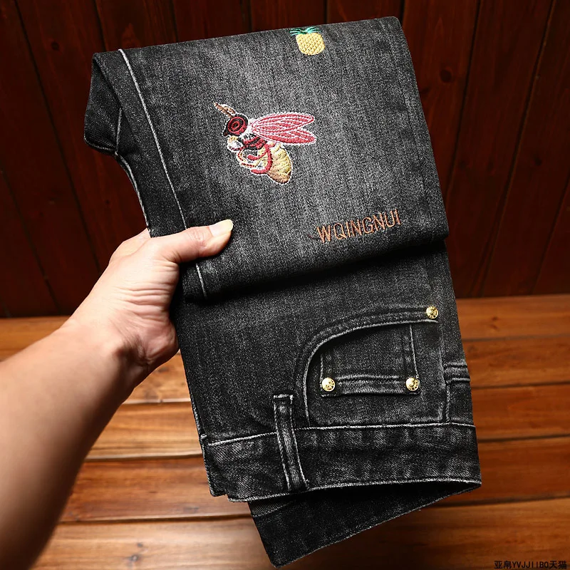 Embroidered Jeans Men's Stretch Casual Skinny Skinny Personality Trendy Straight Fashion 2024 Men's High Street Pants Men
Embroidered Jeans Men's Stretch Casual Skinny Skinny Personality Trendy Straight Fashion 2024 Men's High Street Pants Men
