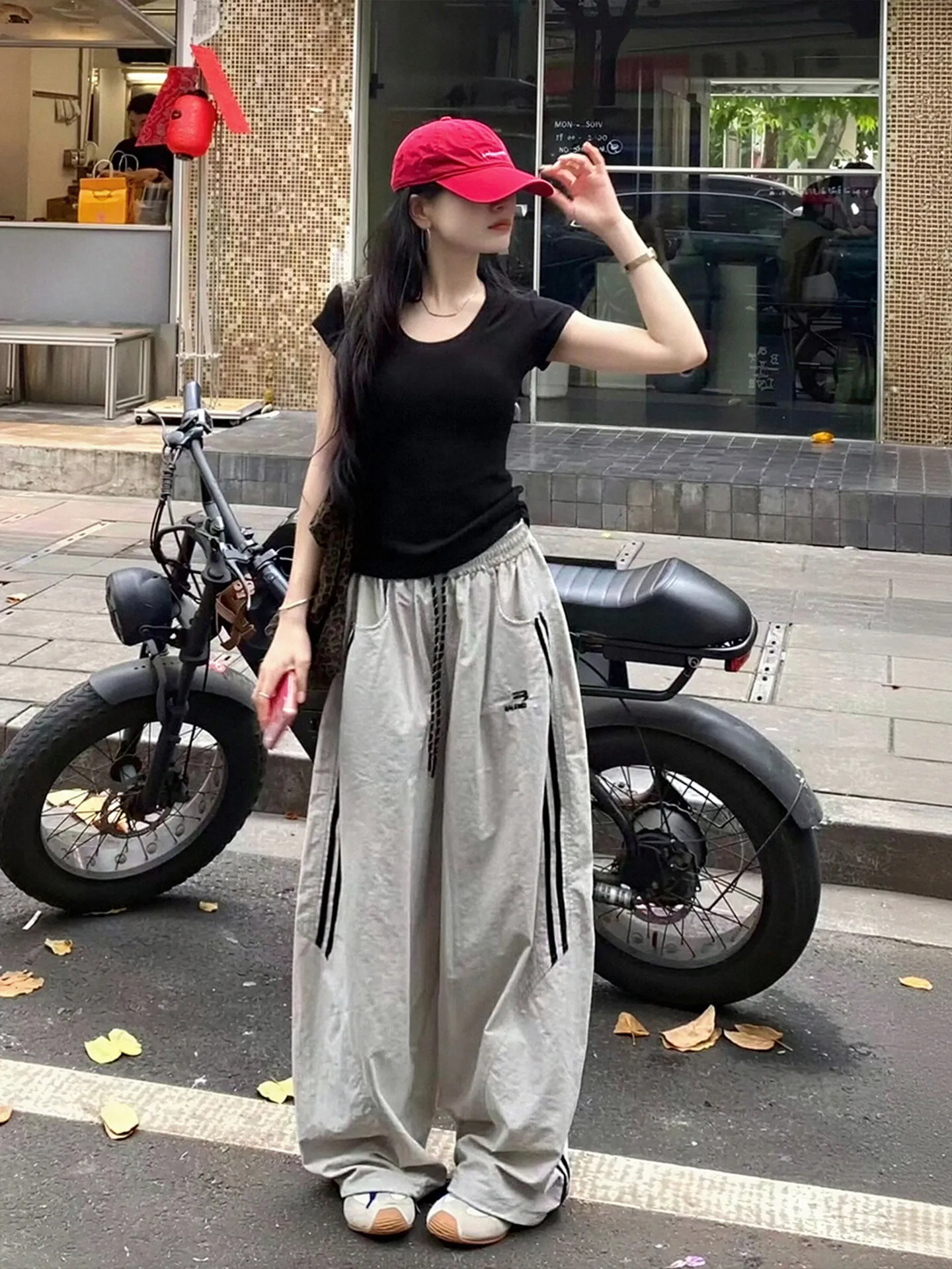 Summer Sporty Loose Women's Set Casual Short Sleeve T-shirt Wide Leg Pants Comfortable plus Size Retro Feeling Outfit
Summer Sporty Loose Women's Set Casual Short Sleeve T-shirt Wide Leg Pants Comfortable plus Size Retro Feeling Outfit