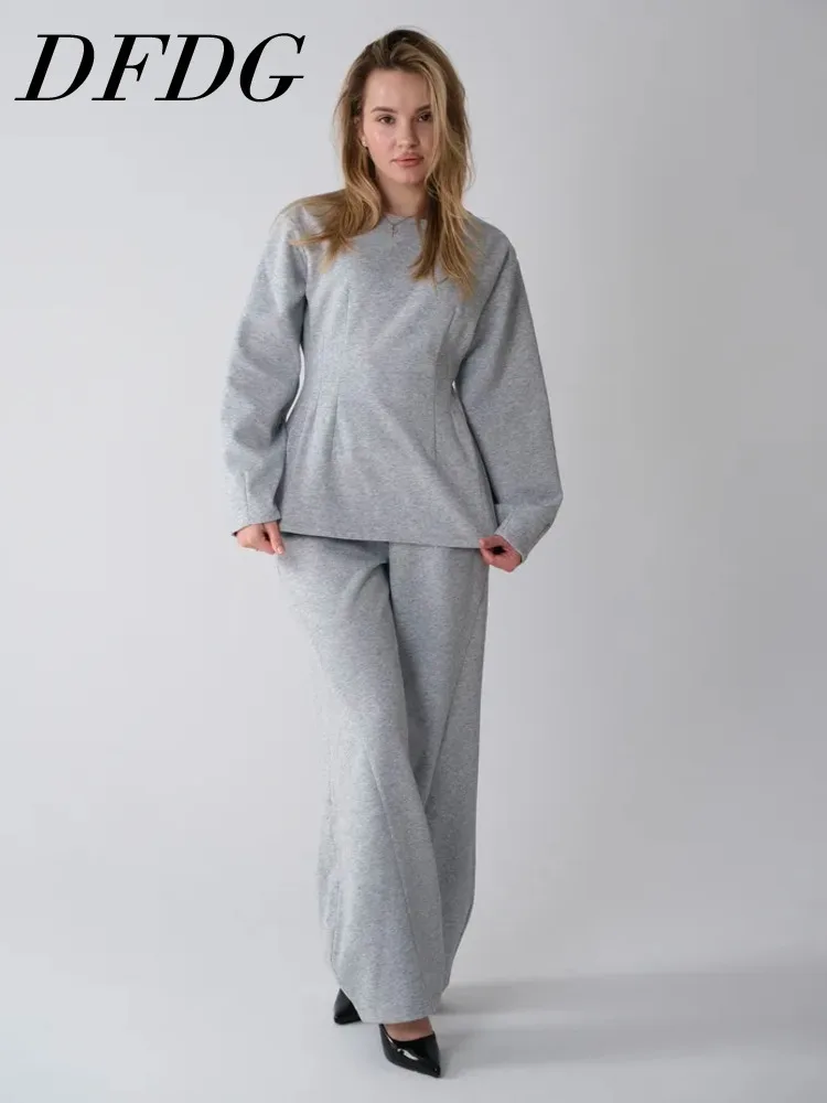DFDG Women 2026 Spring Autumn Two Piece Outfit Fitted Waist Top Wide Leg Pants Set Casual Loungewear Elegant Commute Wear Set
DFDG Women 2026 Spring Autumn Two Piece Outfit Fitted Waist Top Wide Leg Pants Set Casual Loungewear Elegant Commute Wear Set