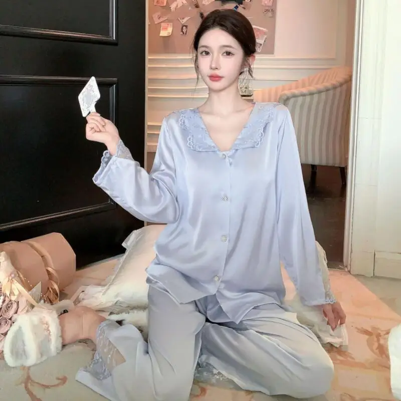 Новая одежда для сна во французском стиле в дворцовом стиле, женский шелковый комплект с длинными рукавами на весну и осень, домашняя одежда из ледяного шелка для девочек
Новая одежда для сна во французском стиле в дворцовом стиле, женский шелковый комплект с длинными рукавами на весну и осень, домашняя одежда из ледяного шелка для девочек