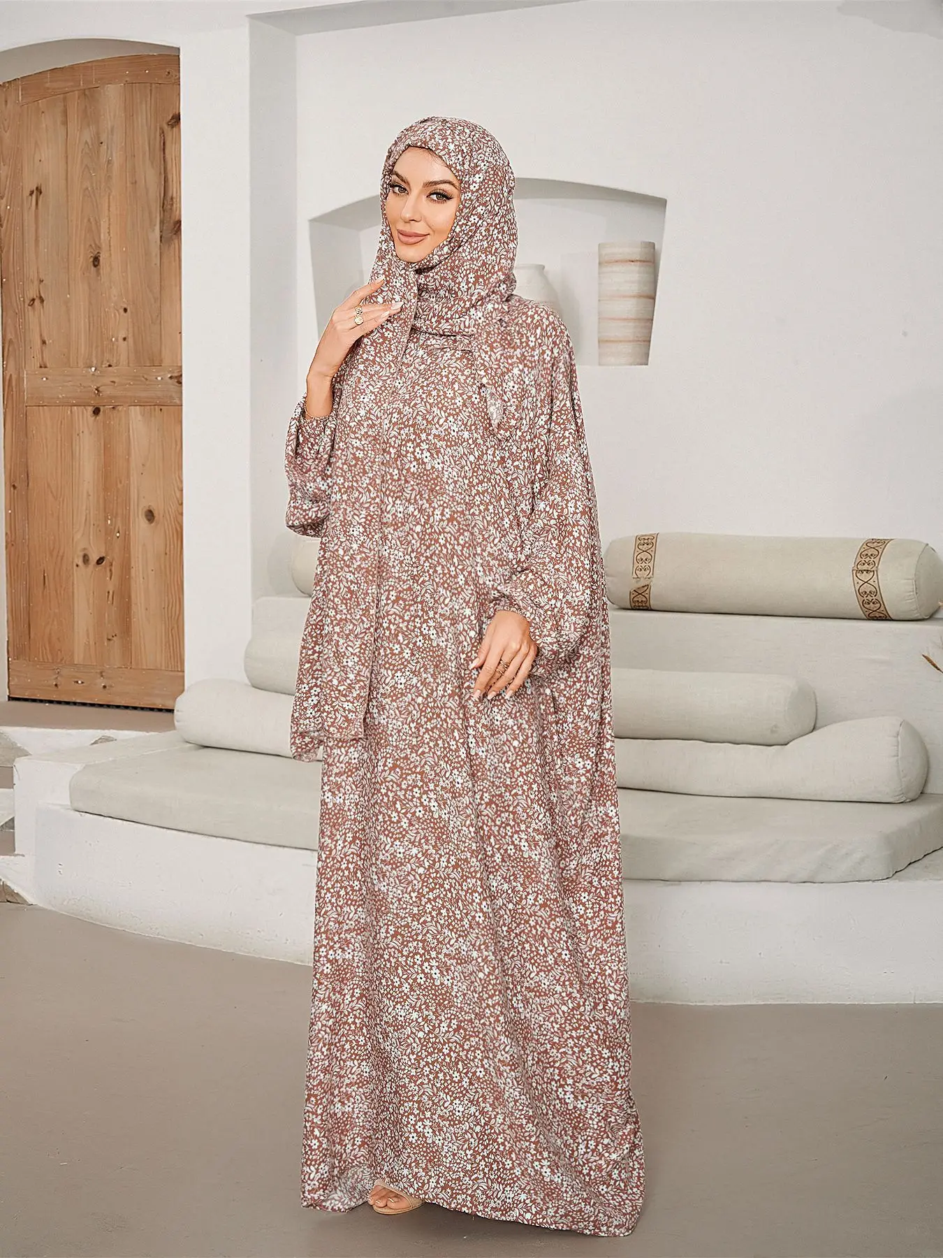Large size women's clothing Middle Eastern Muslim women's long robe one-piece prayer robe luxury fashion African print dress
Large size women's clothing Middle Eastern Muslim women's long robe one-piece prayer robe luxury fashion African print dress