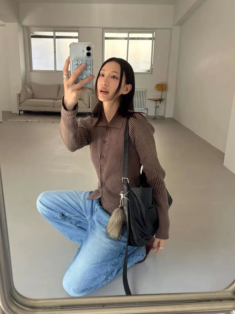 Бренд INS, вязаный свитер в стиле ретро, осень 2022, новый повседневный хлопковый длинный дышащий кардиган с воротником свека
Бренд INS, вязаный свитер в стиле ретро, осень 2022, новый повседневный хлопковый длинный дышащий кардиган с воротником свека